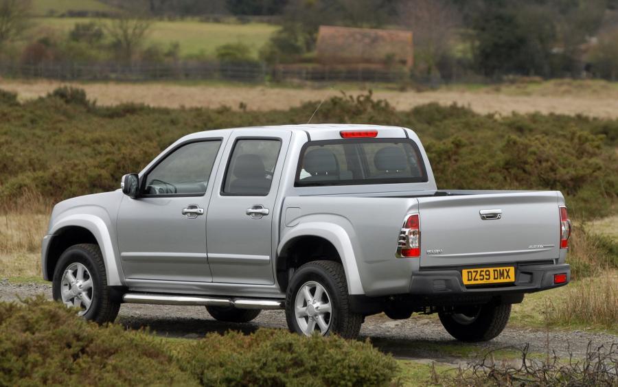  Isuzu Rodeo Denver Max Plus 2010 года  (фото 2 из 2)